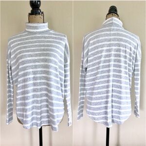 •Aerie• cozy striped casual top {E35}
